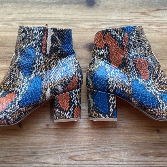 Pointy Toe Chunky Block Heel Ankle Booties Faux Snakeskin 5.5 - Picture 4 of 8